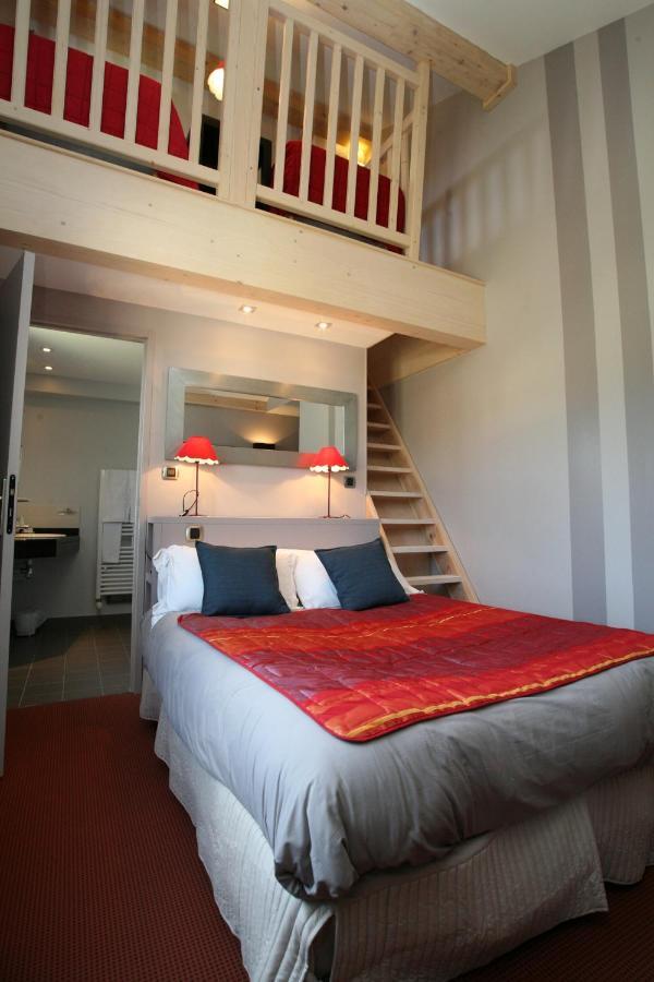 Hotel Corrieu La Llagonne الغرفة الصورة
